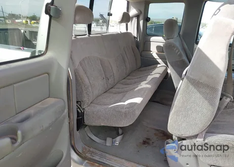 1999 Chevrolet Silverado 1500 Ls z USA, uszkodzony, nr VIN 1GCEK19T6XE162070